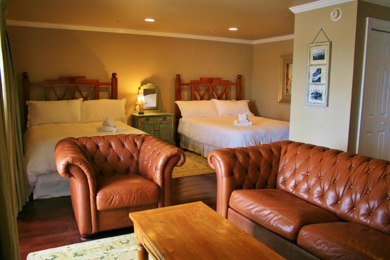 Oasis Suites Hotel Nags Head Exterior photo
