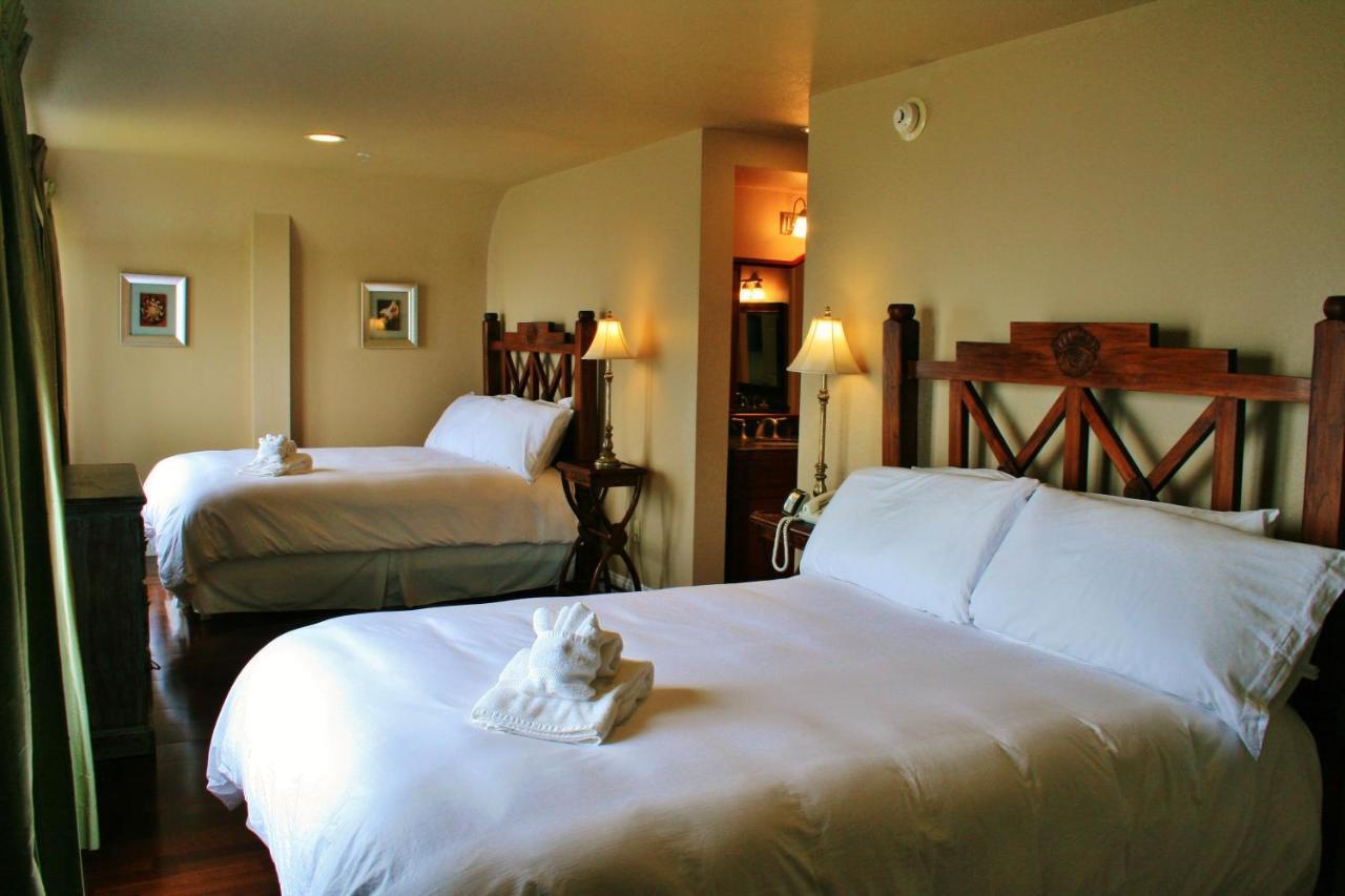 Oasis Suites Hotel Nags Head Exterior photo